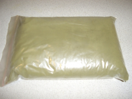 making_kratom_extract_01